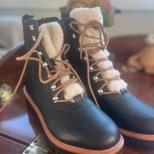 Nine West Lug Boot Sherling Womens Size 7 block Heel NEW